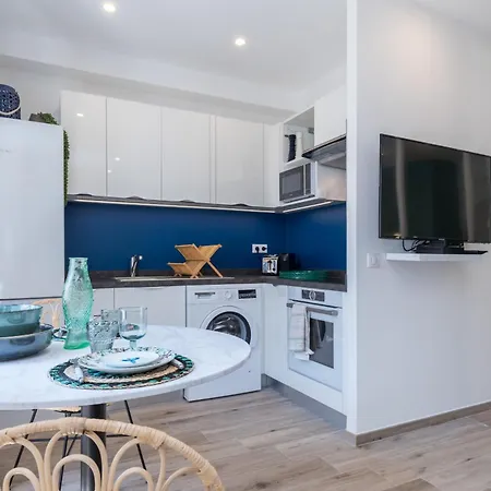 Lovely Center Heart - Ac Apartment *