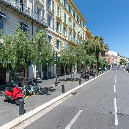 Appartement La Promenade Des Et Louis Vuitton à 200m